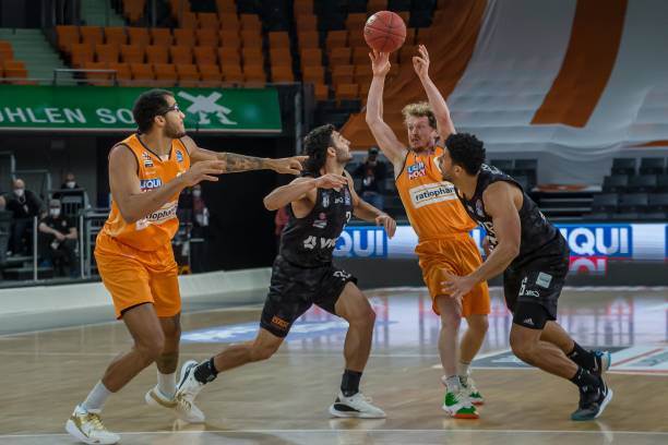 尤其是对阵 尤其是对阵