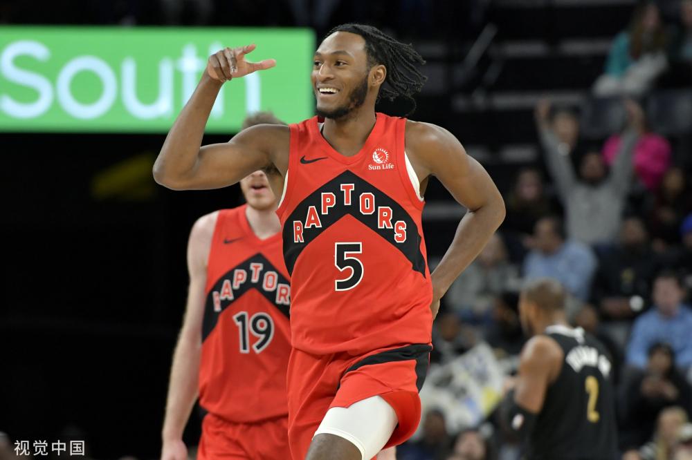 次聚焦于两 次聚焦于两