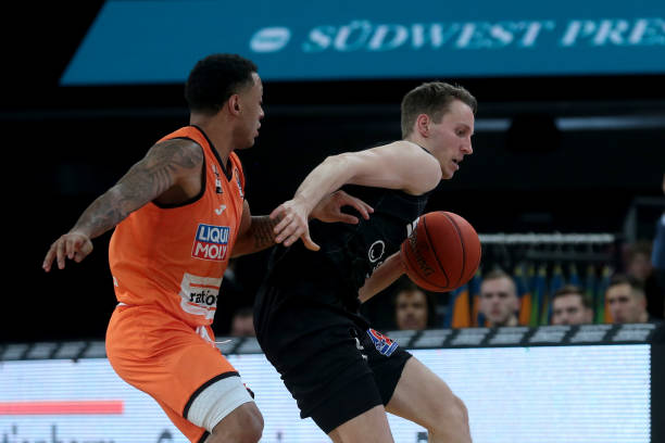 超征途赢得 超征途赢得